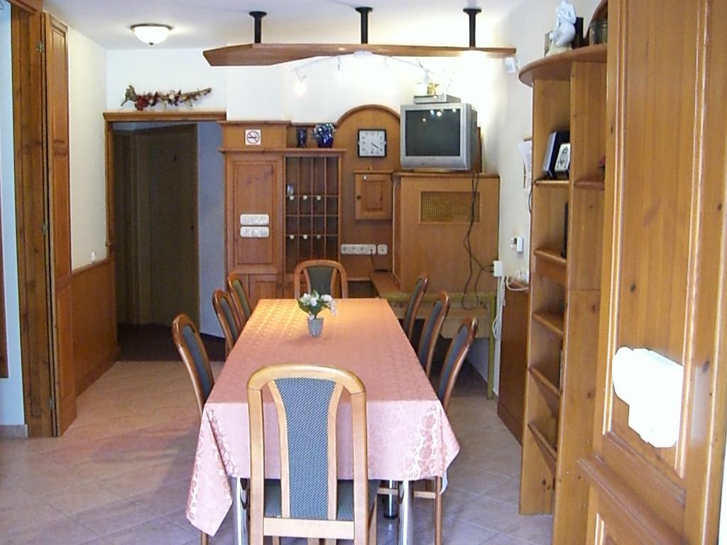 Napfuerdo Vendeghaz Hotel Mezőkövesd Buitenkant foto